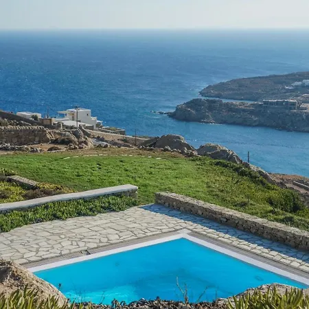 Super 2 Super Paradise Beach (Mykonos)